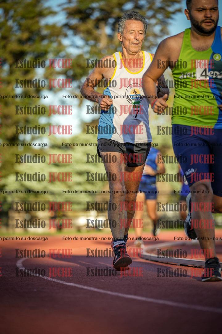 Fotos de los 3000 m llanos de varones