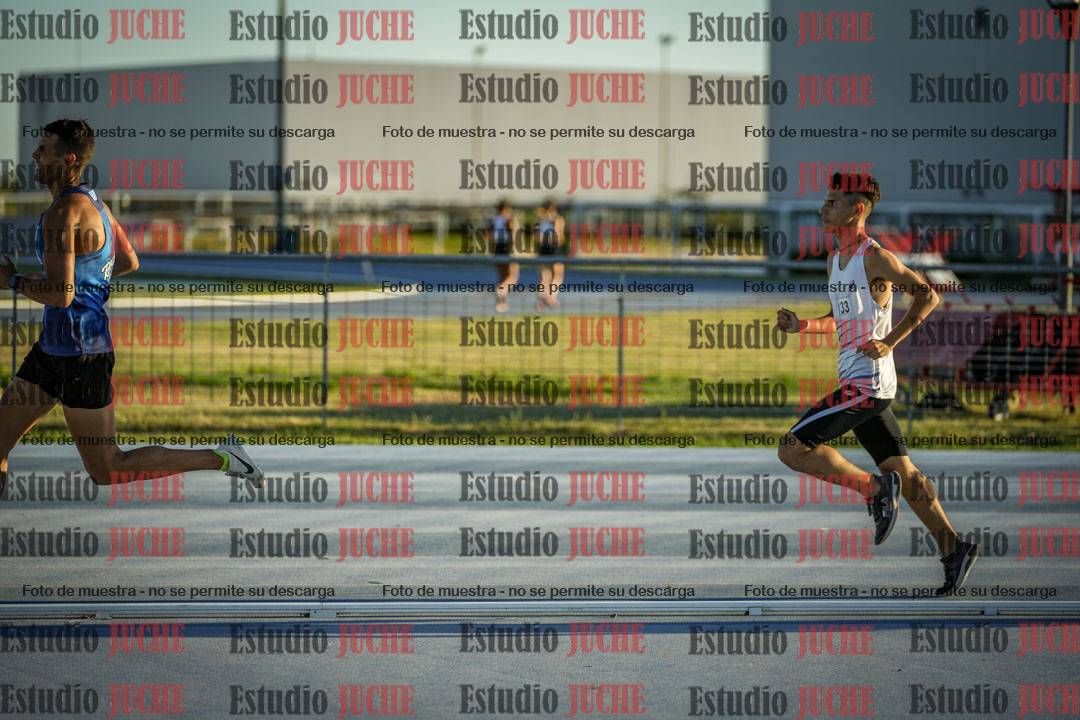 Fotos de los 1500 m llanos de varones