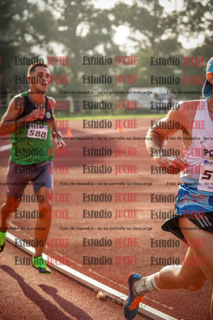 Fotos de los 3000 m llanos de varones