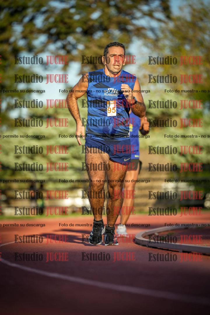 Fotos de los 3000 m llanos de varones