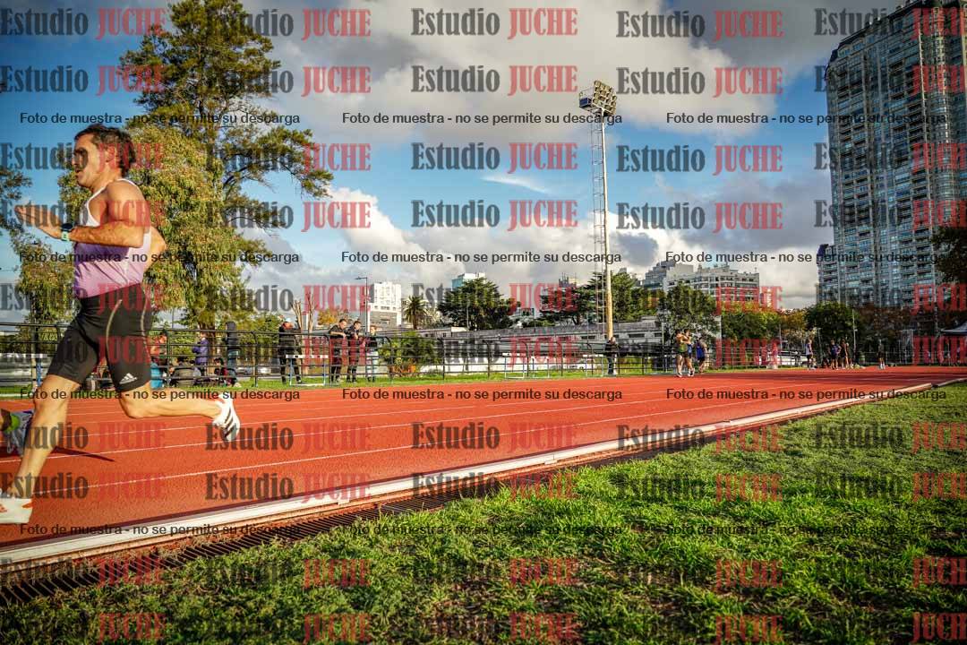 Fotos de los 3000 m llanos de varones