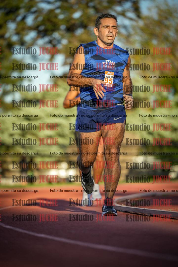 Fotos de los 3000 m llanos de varones