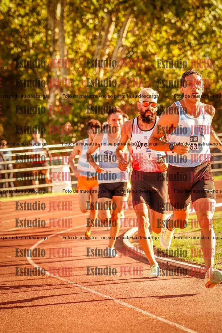 Fotos de los 3000 m llanos de varones