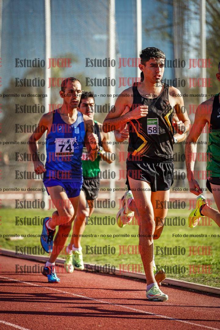Fotos de los 3000 m llanos de varones