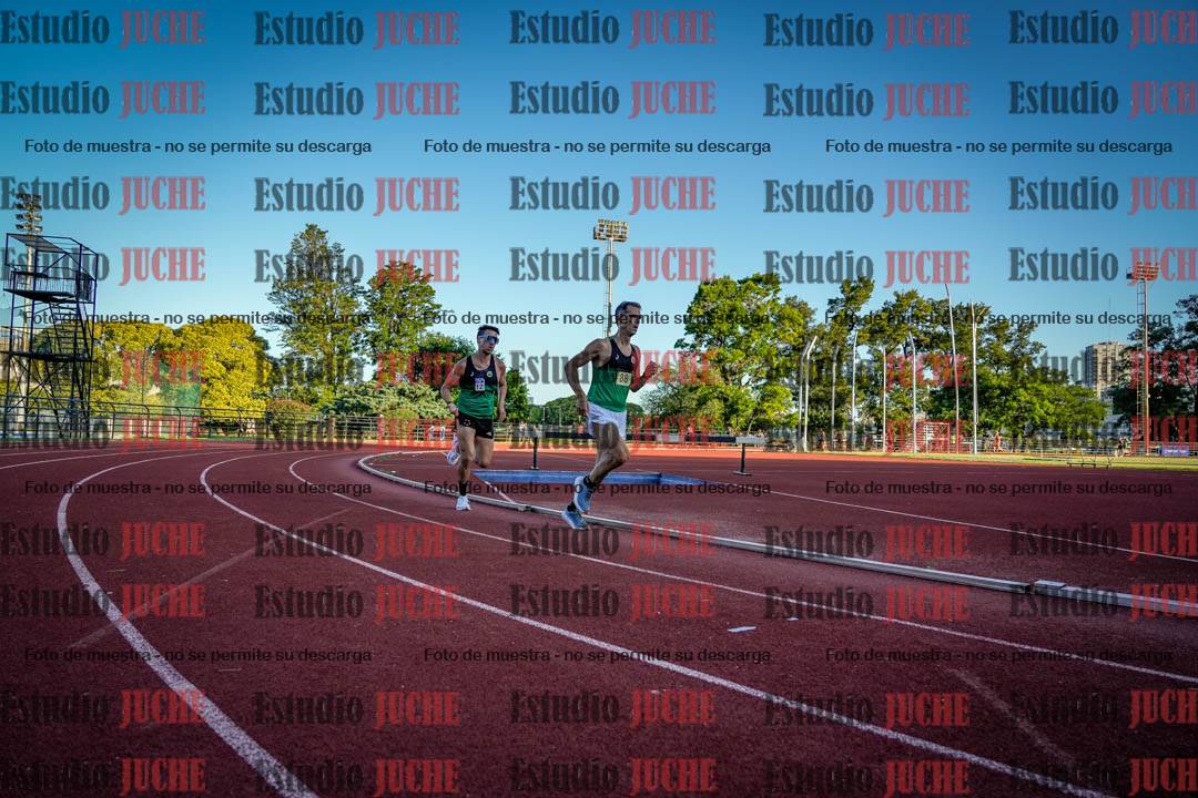 Fotos de los 3000 m llanos de varones