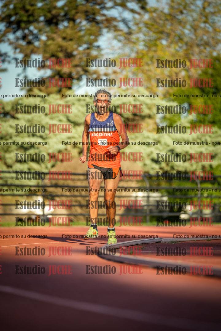 Fotos de los 3000 m llanos de varones