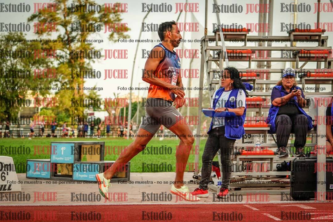Fotos de los 1500 m llanos de varones