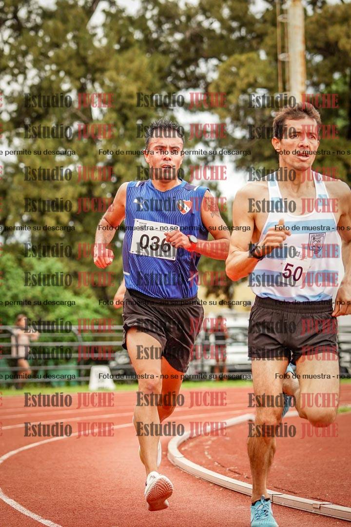 Fotos de los 3000 m llanos de varones