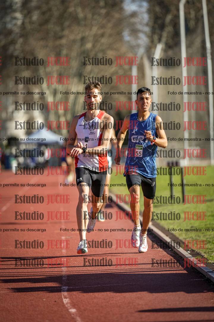 Fotos de los 3000 m llanos de varones