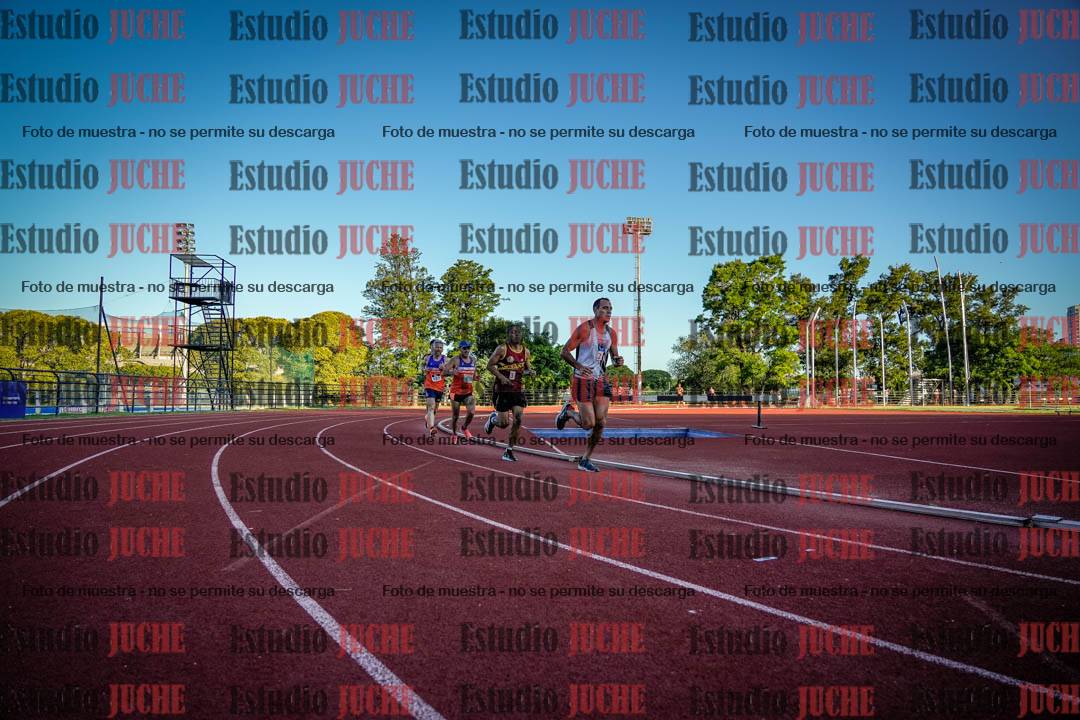Fotos de los 3000 m llanos de varones