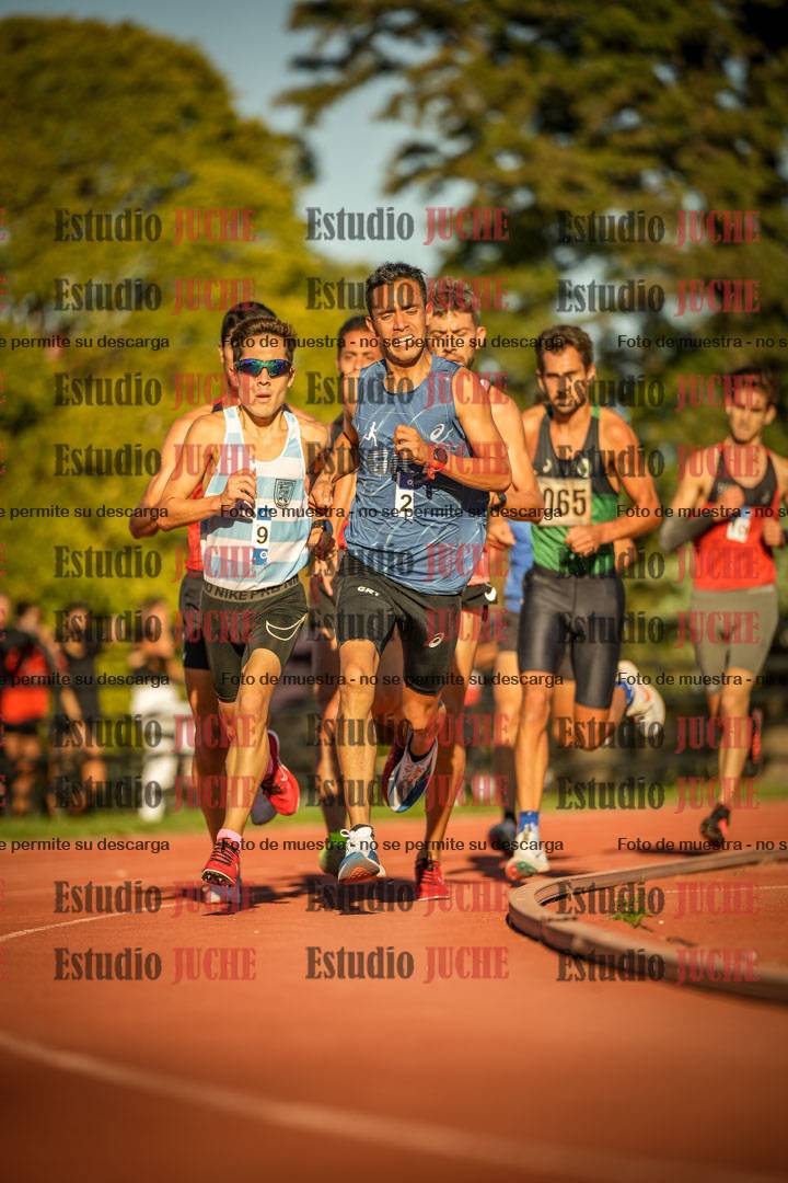 Fotos de los 3000 m llanos de varones