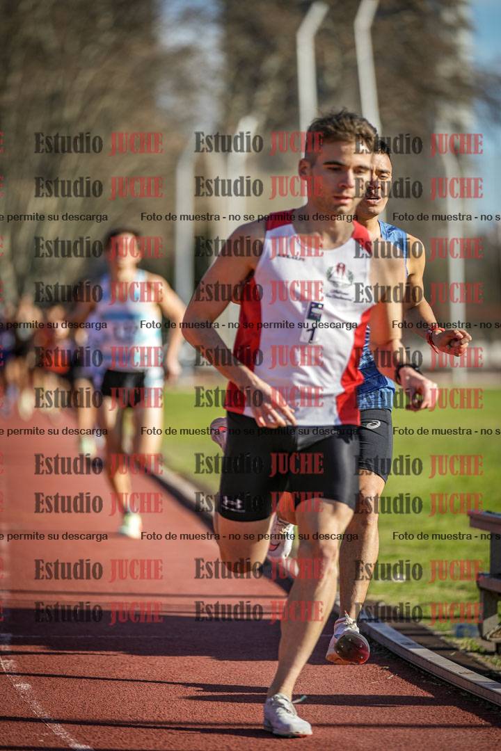 Fotos de los 3000 m llanos de varones