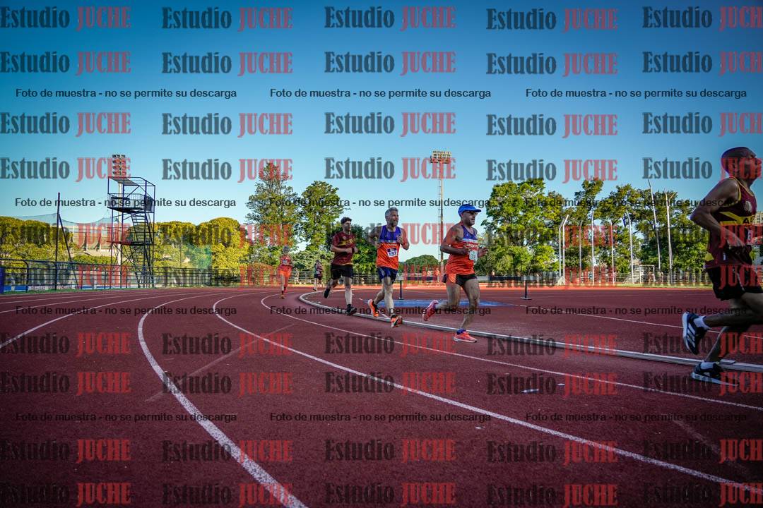 Fotos de los 3000 m llanos de varones