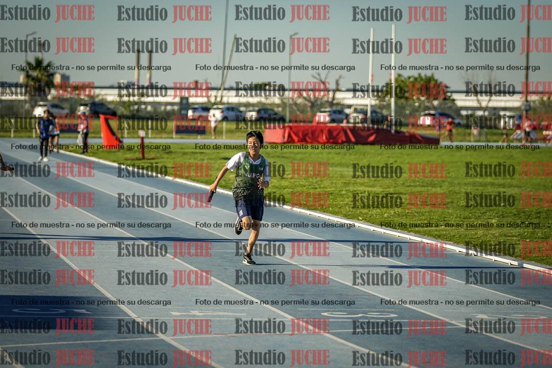Fotos de las Postas 5x80 m de mujeres y varones