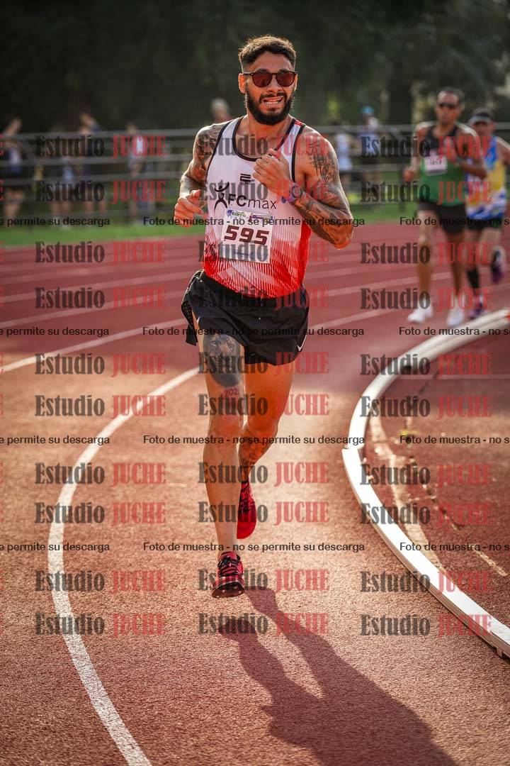 Fotos de los 3000 m llanos de varones