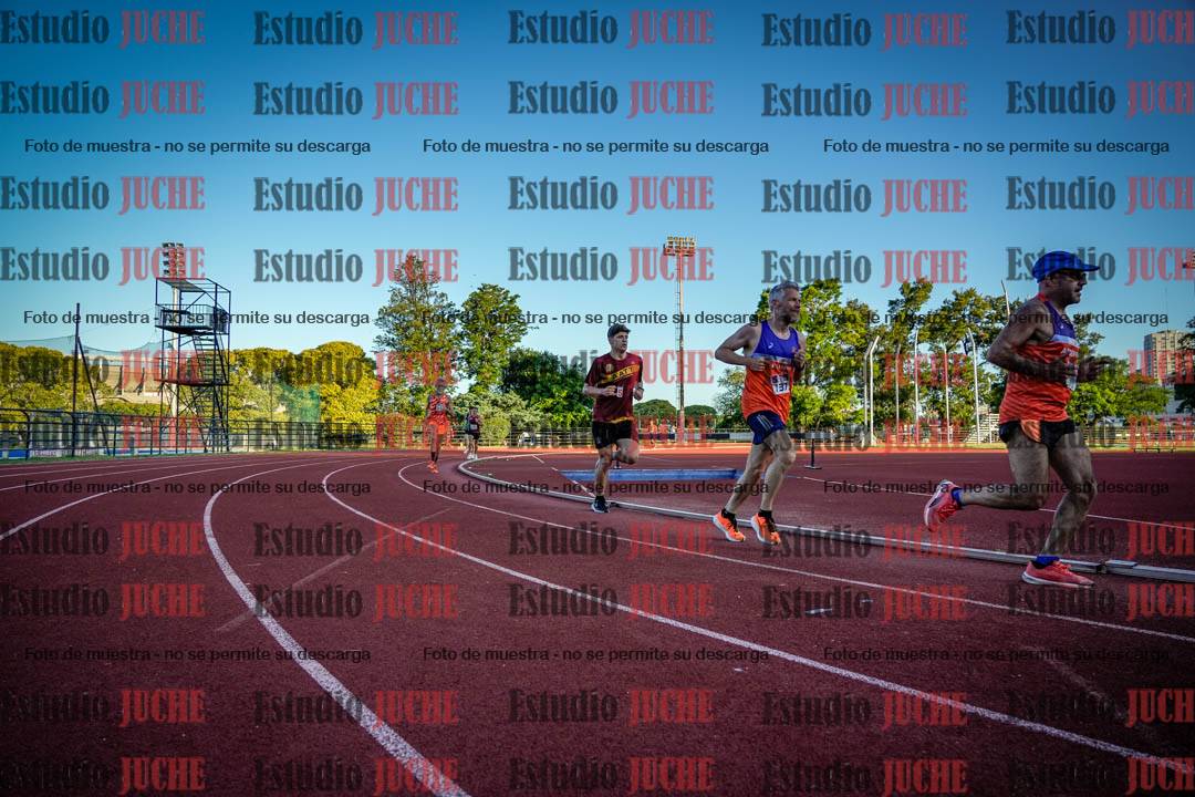 Fotos de los 3000 m llanos de varones