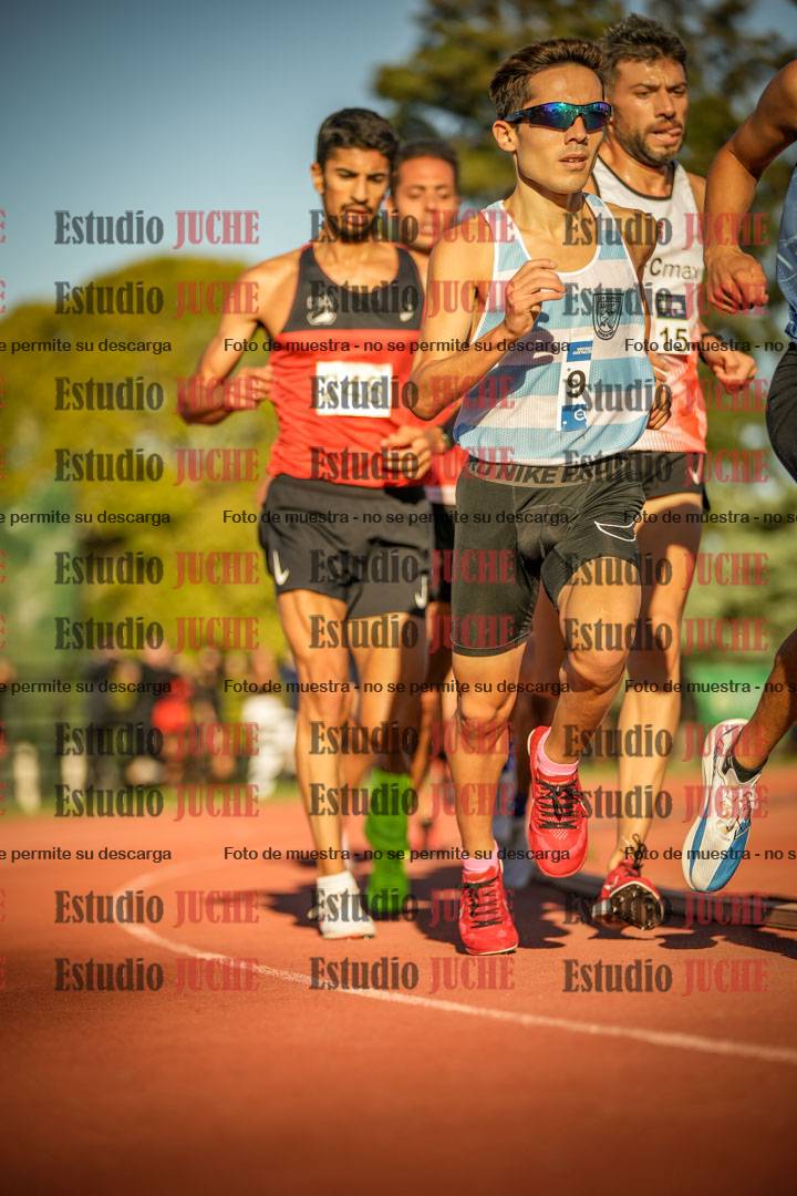 Fotos de los 3000 m llanos de varones