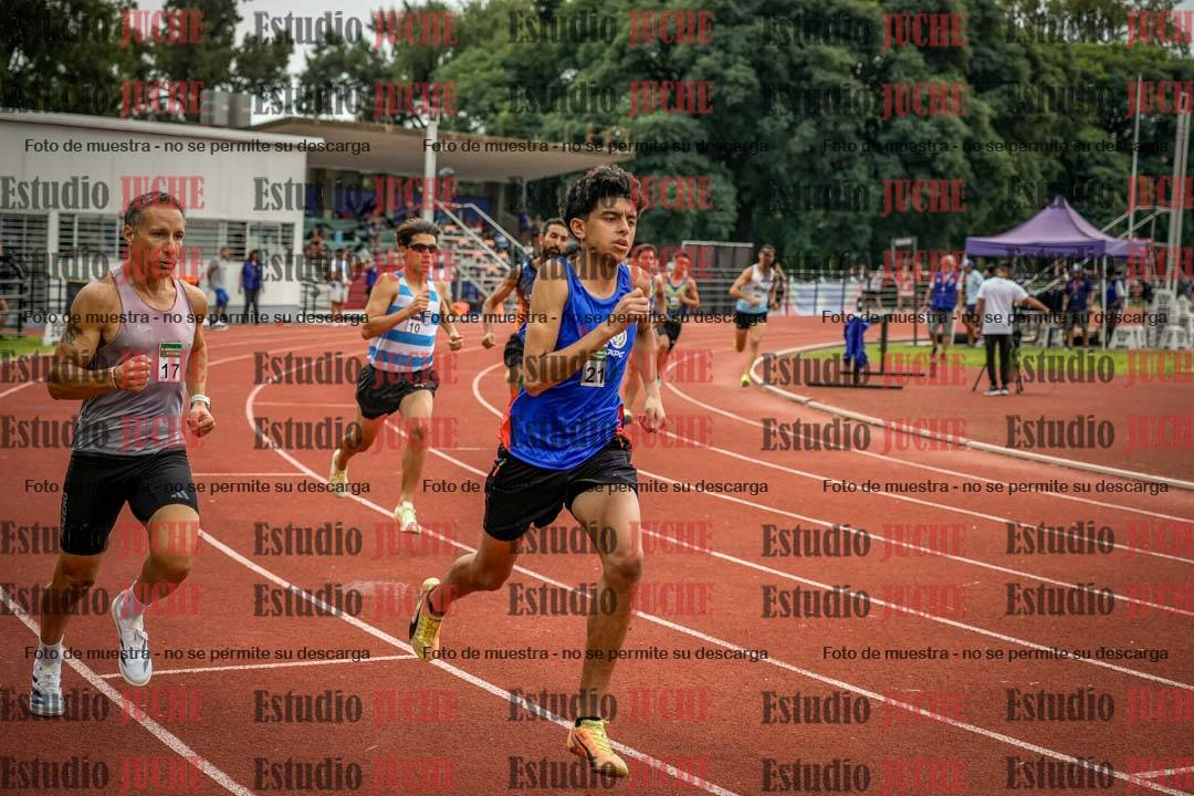 Fotos de los 800 m de varones