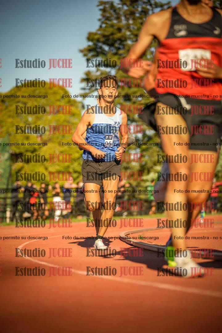 Fotos de los 3000 m llanos de varones