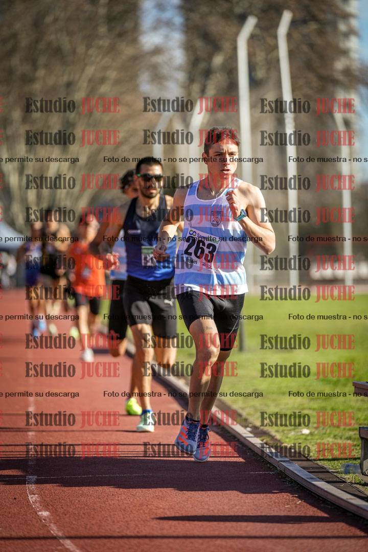 Fotos de los 3000 m llanos de varones