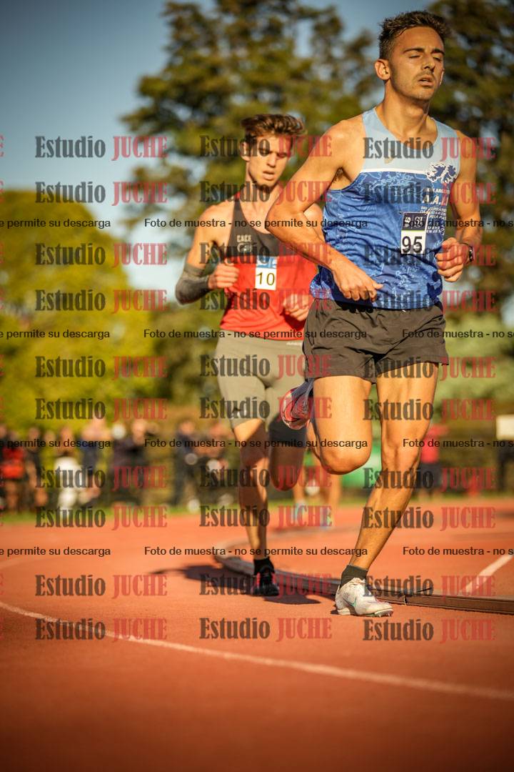 Fotos de los 3000 m llanos de varones