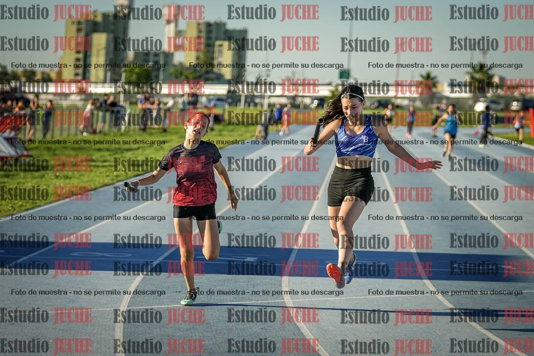 Fotos de las Postas 5x80 m de mujeres y varones