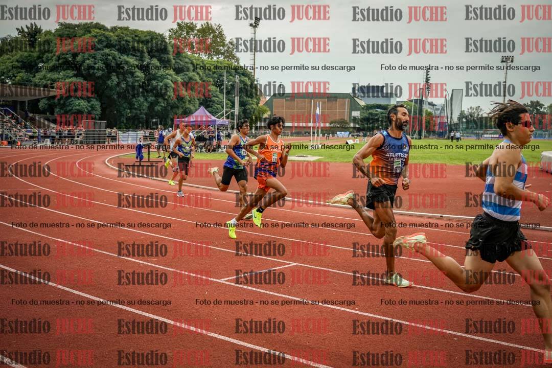 Fotos de los 800 m de varones