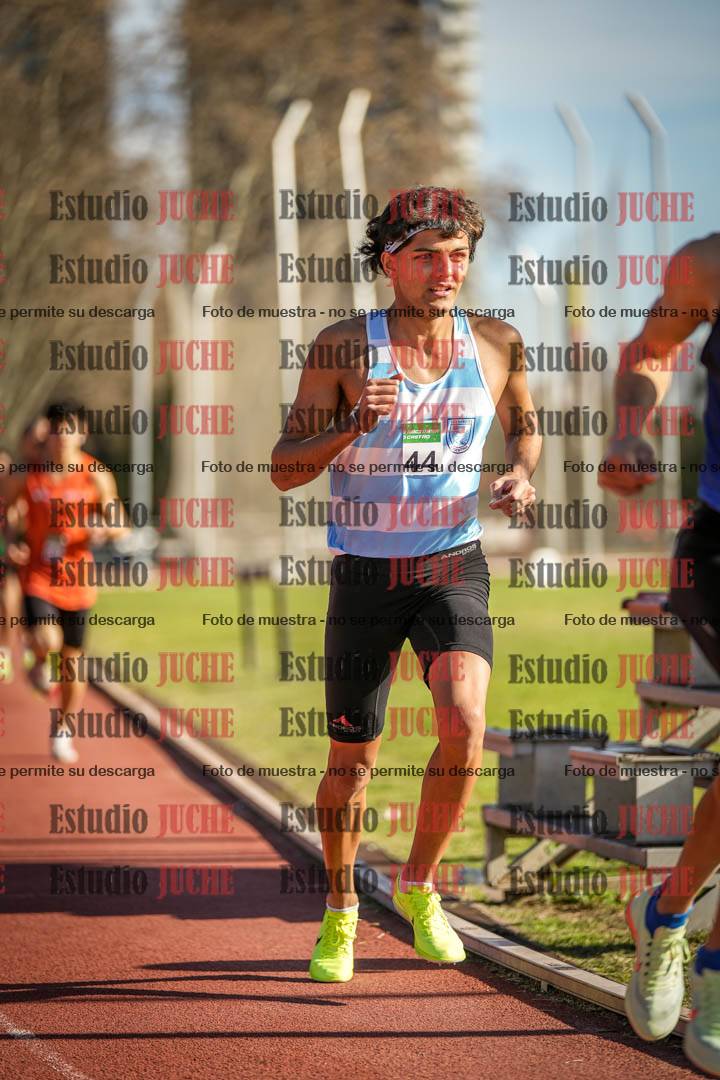 Fotos de los 3000 m llanos de varones