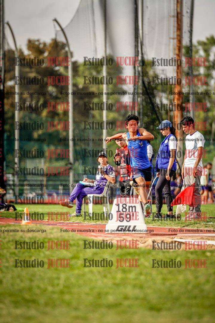 Fotos del salto triple de mujeres y varones