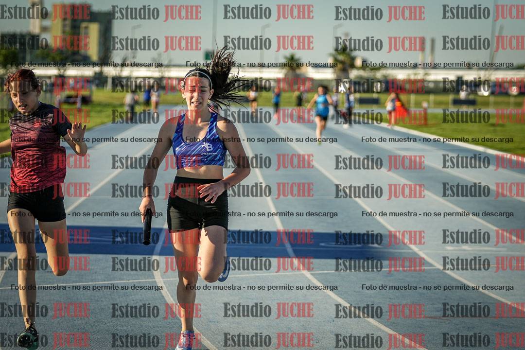 Fotos de las Postas 5x80 m de mujeres y varones
