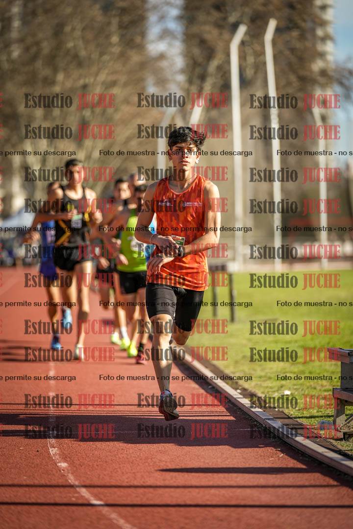 Fotos de los 3000 m llanos de varones
