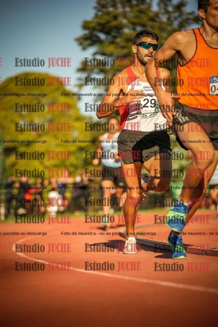 Fotos de los 3000 m llanos de varones