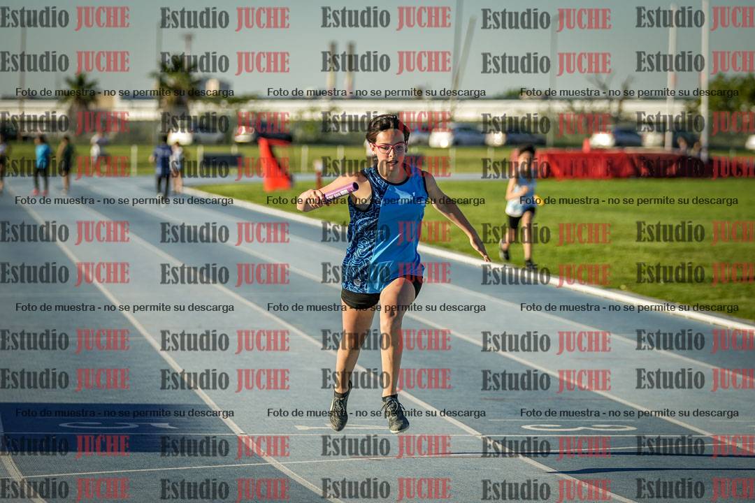 Fotos de las Postas 5x80 m de mujeres y varones
