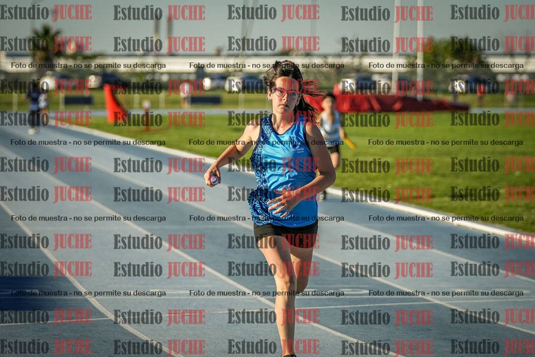 Fotos de las Postas 5x80 m de mujeres y varones