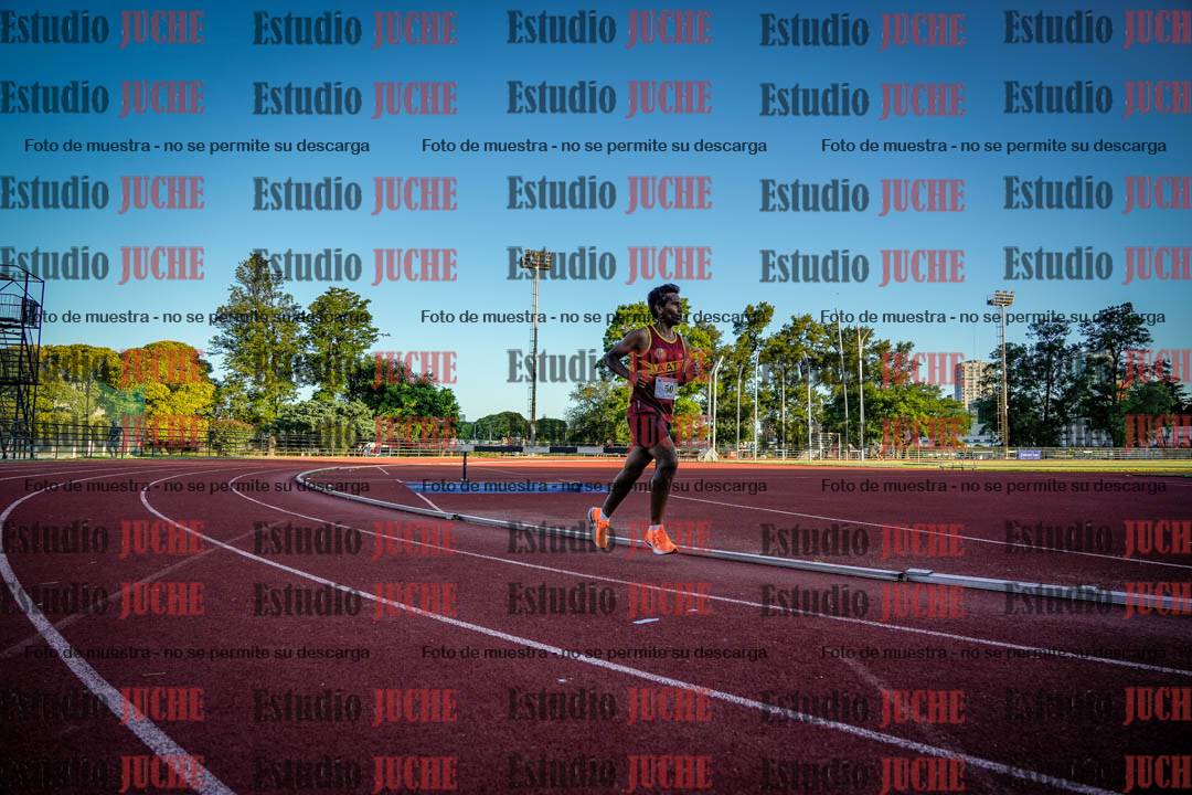 Fotos de los 3000 m llanos de varones