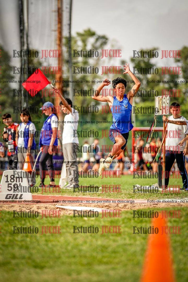 Fotos del salto triple de mujeres y varones
