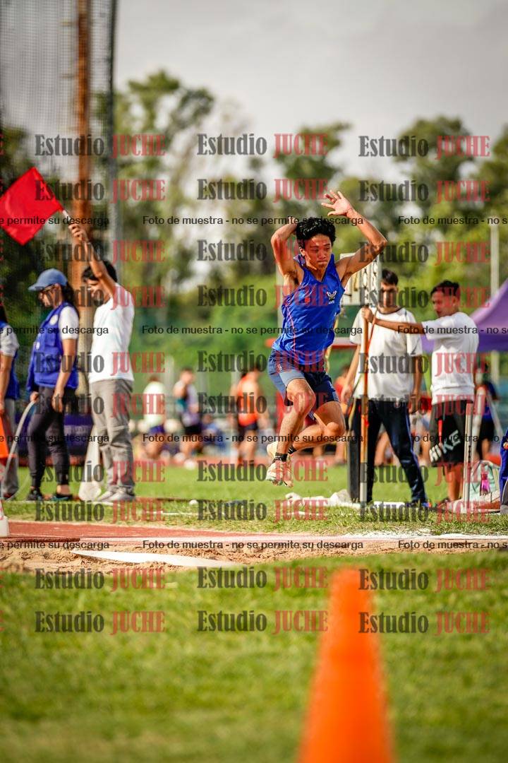 Fotos del salto triple de mujeres y varones
