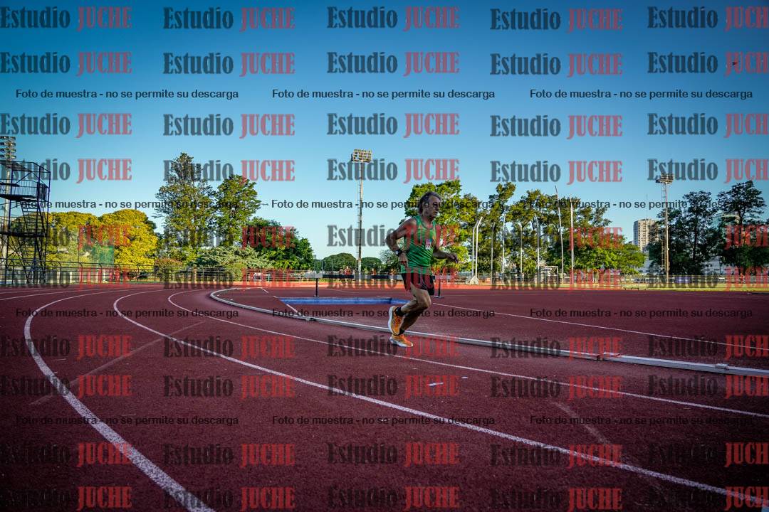 Fotos de los 3000 m llanos de varones