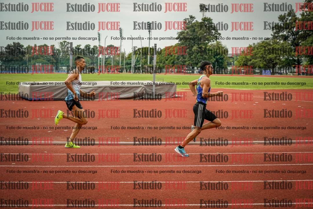 Fotos de los 800 m de varones