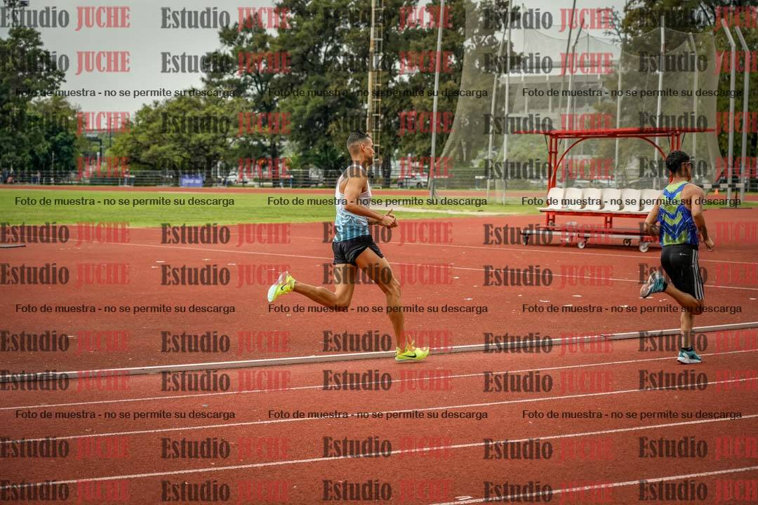Fotos de los 800 m de varones
