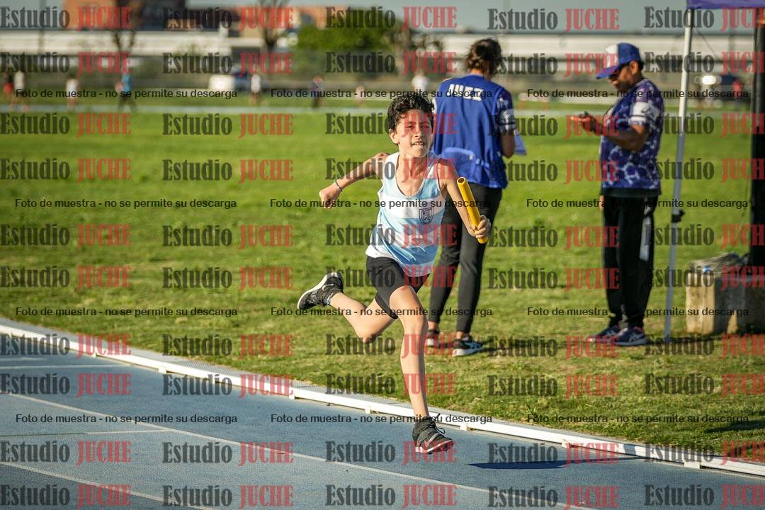 Fotos de las Postas 5x80 m de mujeres y varones
