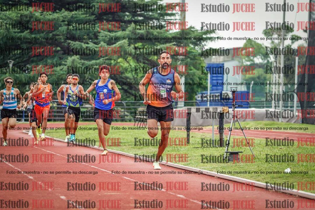Fotos de los 800 m de varones