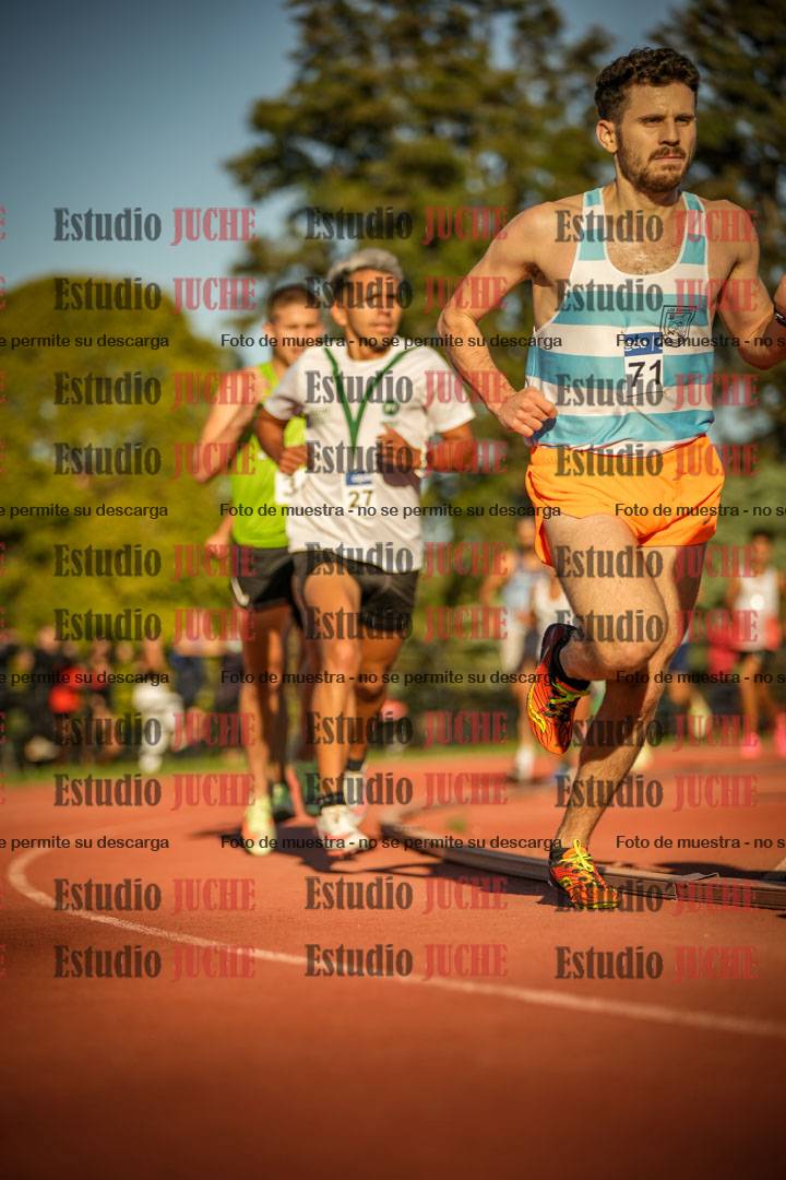 Fotos de los 3000 m llanos de varones