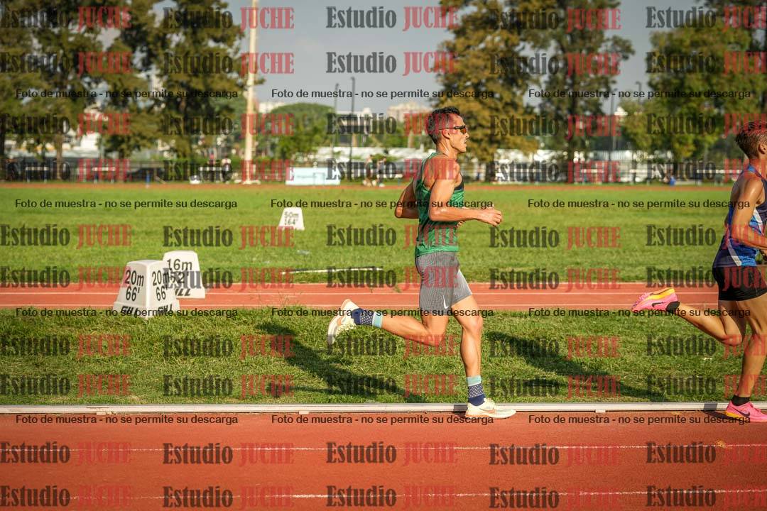 Fotos de los 3000 m llanos de varones
