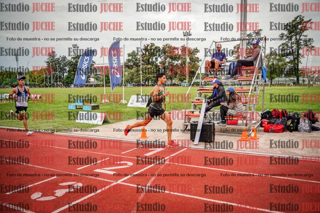 Fotos de los 3000 m llanos de varones