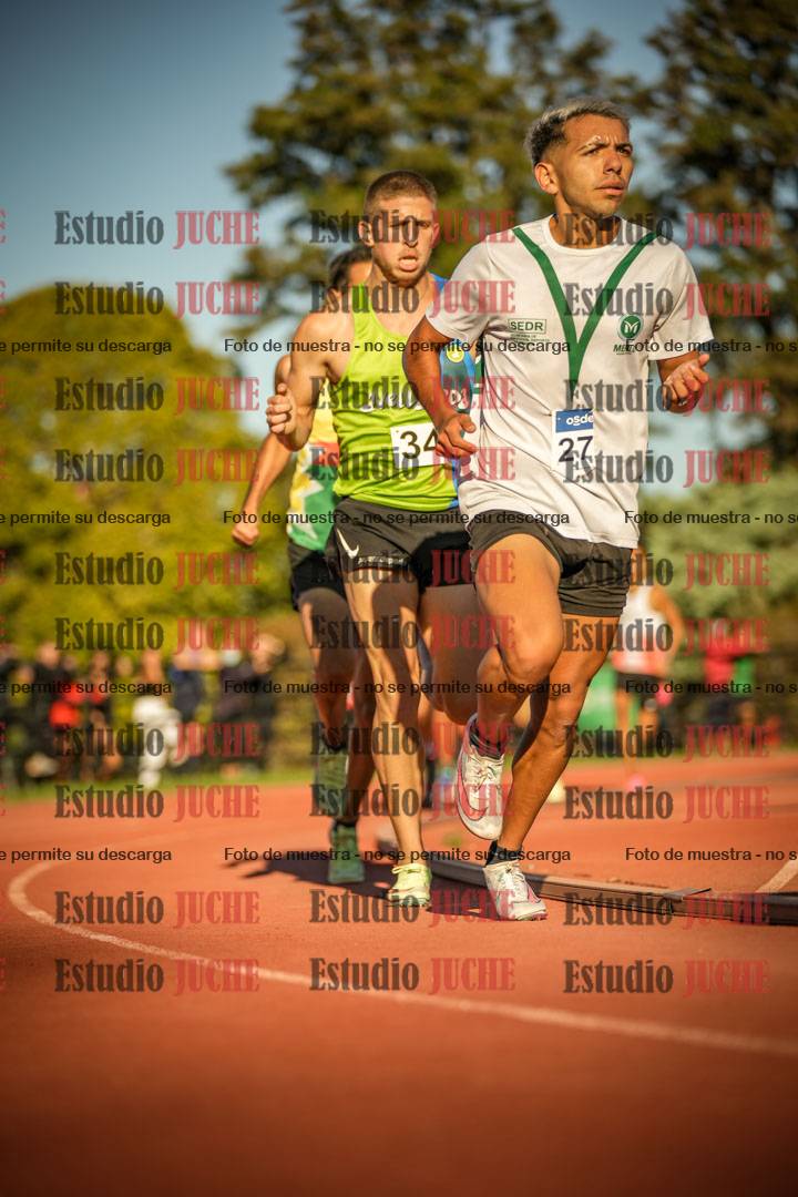 Fotos de los 3000 m llanos de varones
