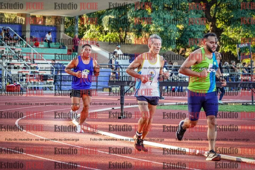 Fotos de los 3000 m llanos de varones