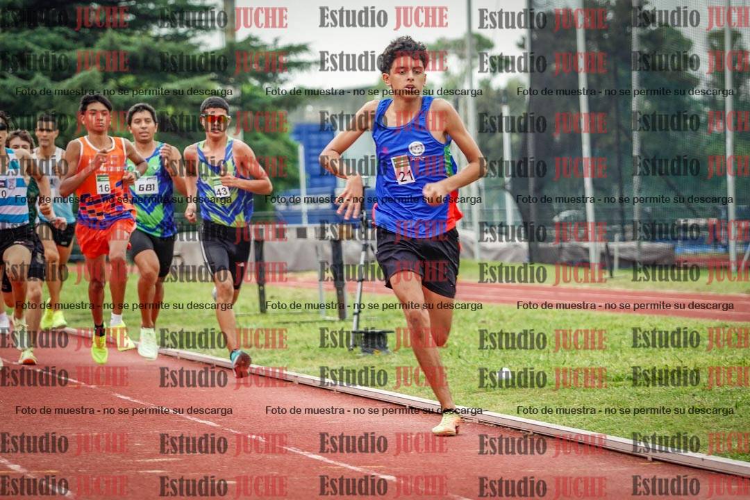 Fotos de los 800 m de varones