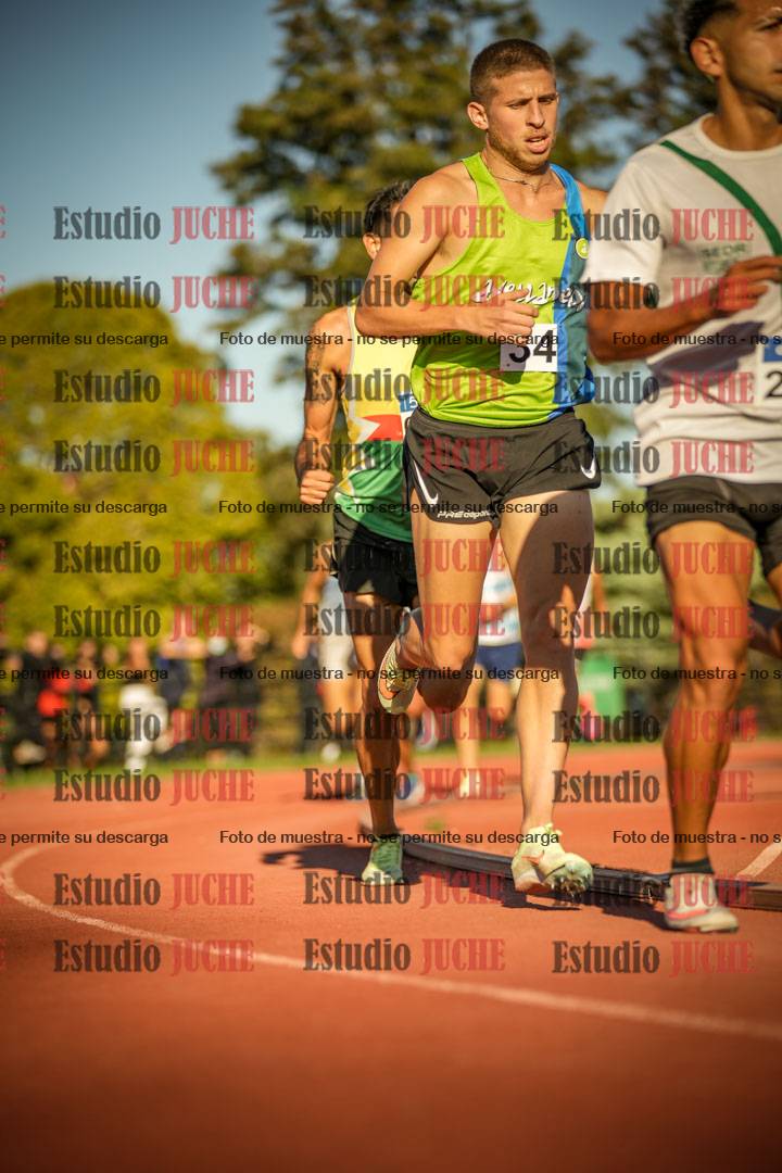 Fotos de los 3000 m llanos de varones