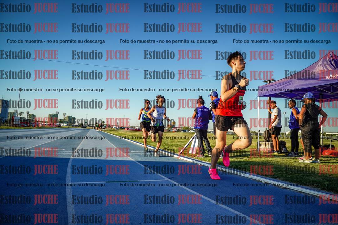 Fotos de los 1500 m llanos de varones